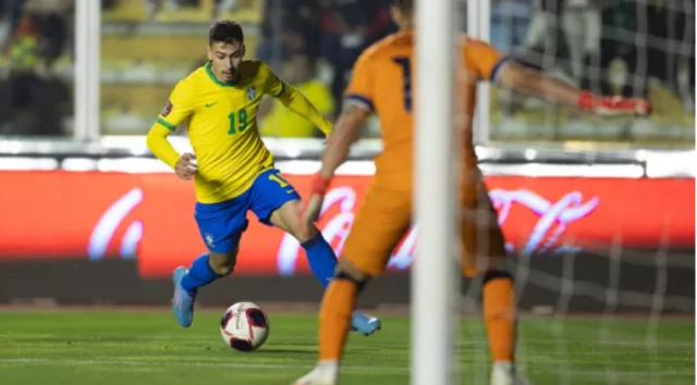 半岛体育入口-令内马尔感到意外 蒂特为何招马丁内利打世界杯？