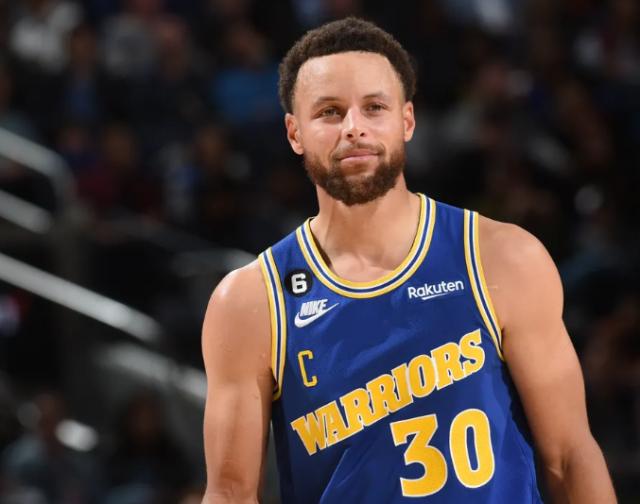 半岛体育-效率超越全票MVP赛季 库里才是勇士唯一时间线