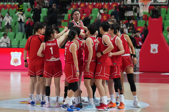 半岛体育全站-记者观察︱“以老带新”的中国女篮暴露问题|中国队|王思雨|女篮世界杯|张子宇|比赛_新浪体育_新浪新闻