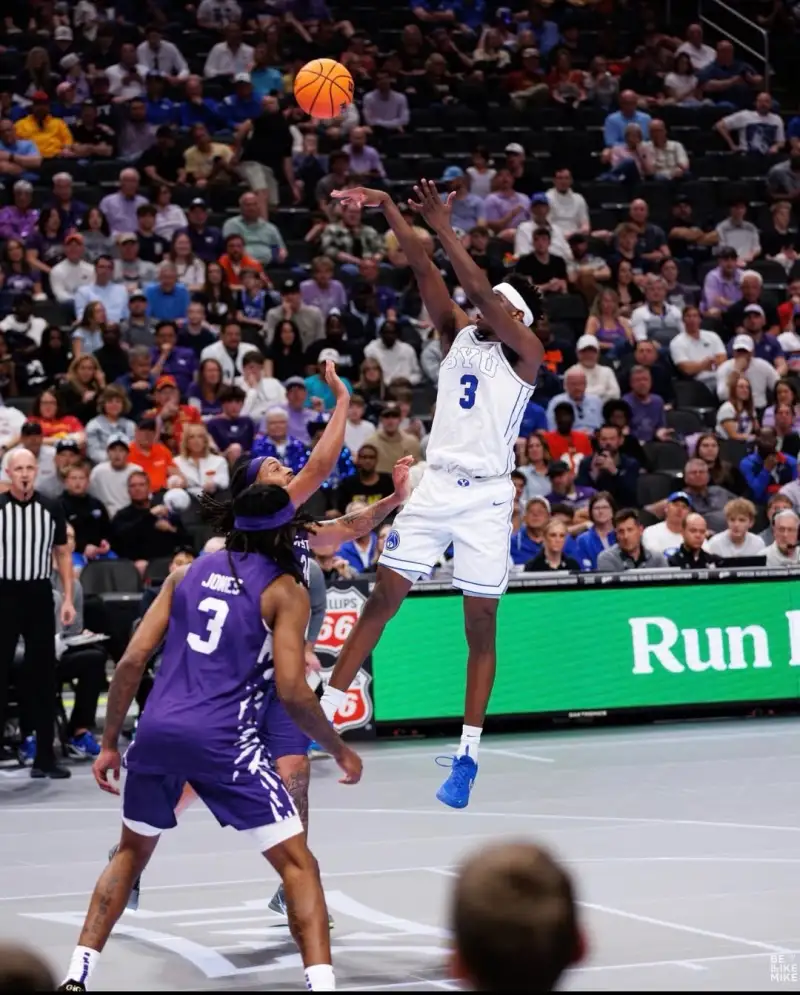 半岛体育-锁定状元？AJ-迪班察昨日砍下40+9+6并在Ins上晒出现场照