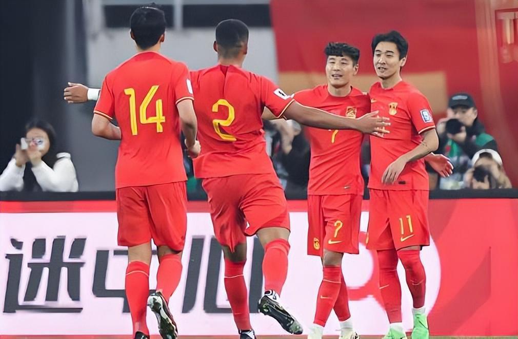 半岛体育app下载-中超前三轮表现出色的球员，都有希望进国足本月名单，五人被看好