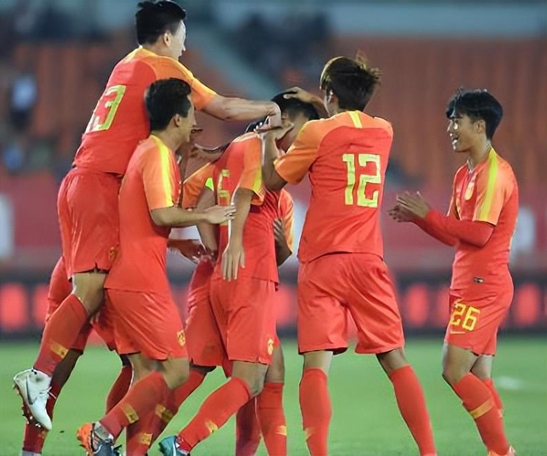 半岛体育app下载-中超前三轮表现出色的球员，都有希望进国足本月名单，五人被看好