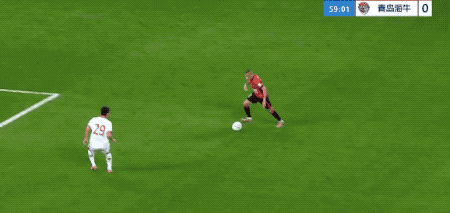 1-0！中场核心角球破门一剑封喉 上赛季第3两连胜领跑中超|罗慕洛|成都|牟鹏飞|韦世豪|杨明洋_新浪体育_新浪新闻